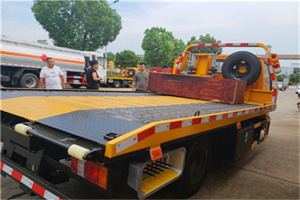 东阿附近拖车电话号码服务