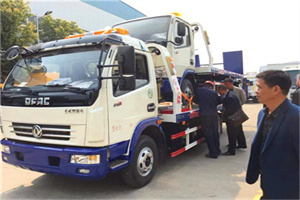 东阿汽车道路救援拖车价格